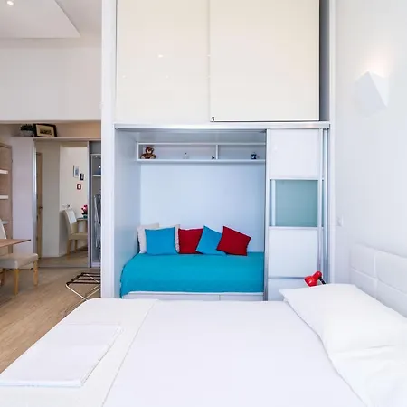 St Jacob Old Town & Sea View 2 아파트