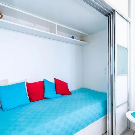 Apartment St Jacob Old Town & Sea View 2 *