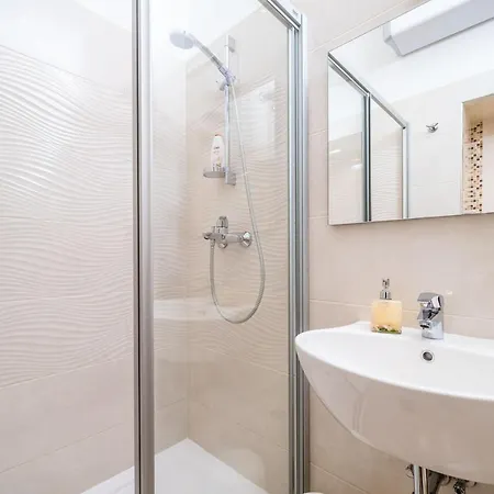 St Jacob Old Town & Sea View 2 *