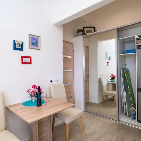 St Jacob Old Town & Sea View 2 Apartament *